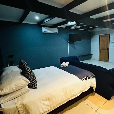 The Hart House Bed & Breakfast Hartbeespoort Eksteriør bilde