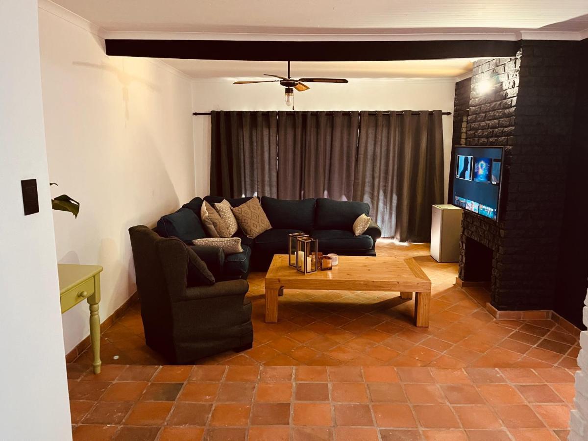 The Hart House Bed & Breakfast Hartbeespoort Eksteriør bilde