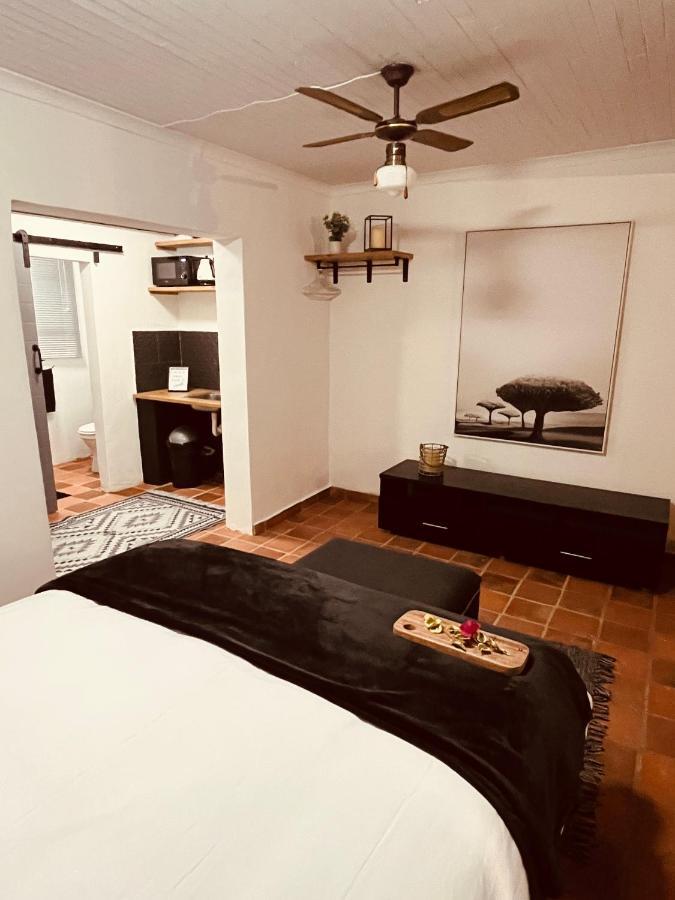 The Hart House Bed & Breakfast Hartbeespoort Eksteriør bilde