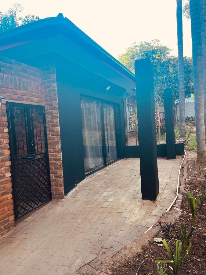 The Hart House Bed & Breakfast Hartbeespoort Eksteriør bilde